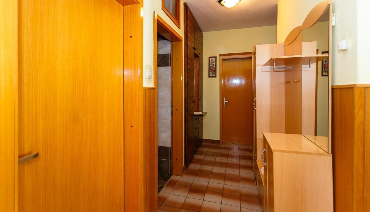 Apartments Stupar Krk Town Exterior foto