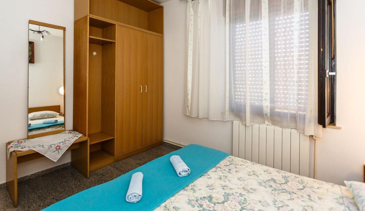 Apartments Stupar Krk Town Exterior foto