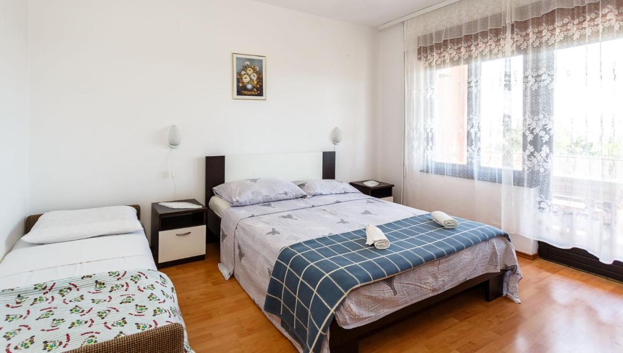Apartments Stupar Krk Town Exterior foto