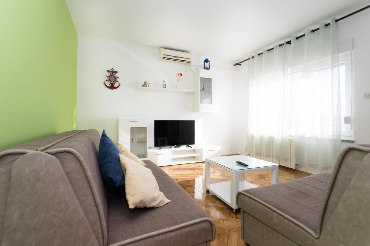 Apartments Stupar Krk Town Exterior foto